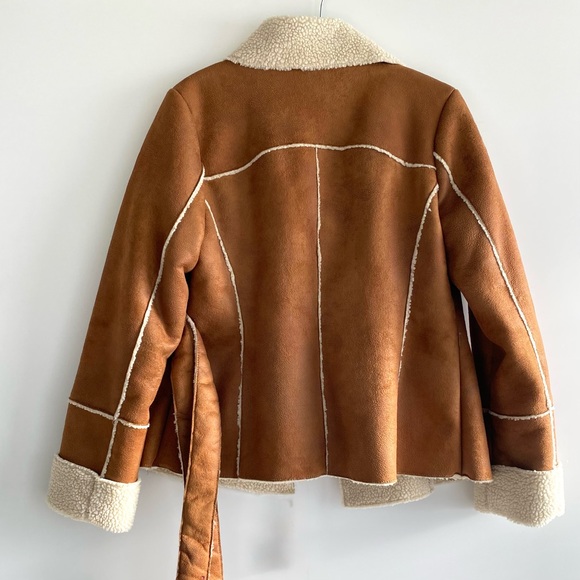 Shearling Jacket Women's M Light Brown Faux Leather, Belt Included, Never Worn - Picture 2 of 7